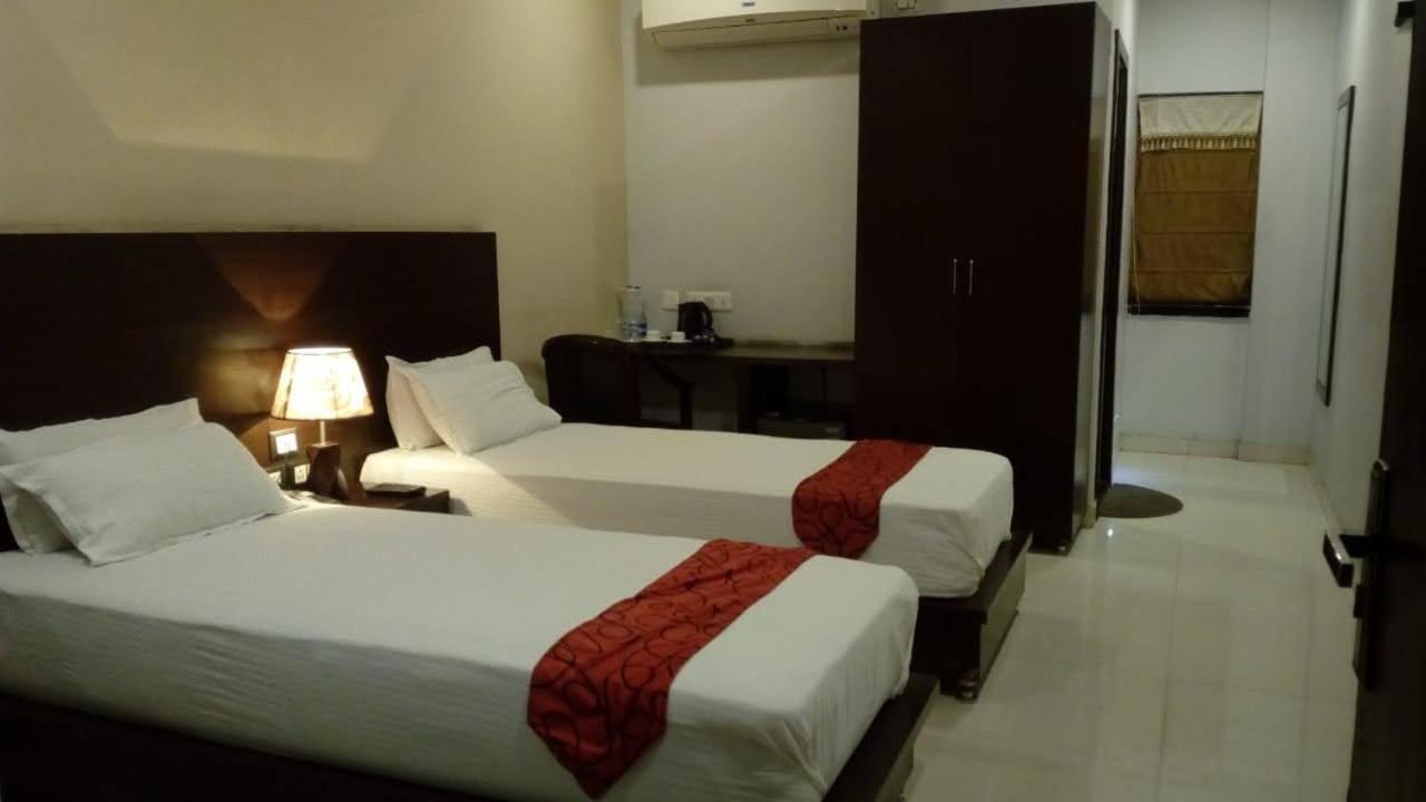 Ojas Hotel & Resort Durgāpur Exterior foto
